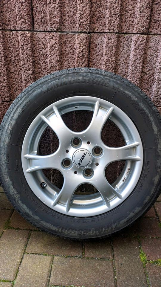 4 Alufelgen mit Sommerreifen 175/65 R14 in Zschopau