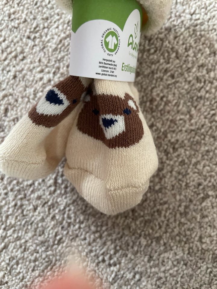 NEU Alana Baby Newborn Söckchen Socken 15-16 Geschenk in Dresden