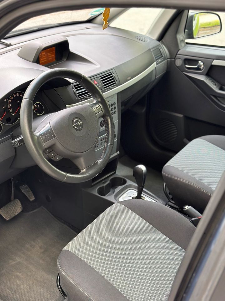 Opel Meriva 1.6 Automatik TÜV NEU in Freising