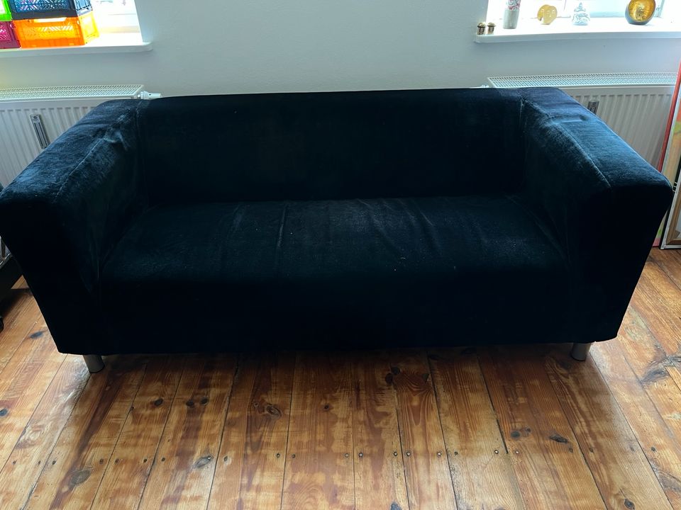 Ikea Klippan 2er-Sofa Schwarz m. Samtbezug in Evessen