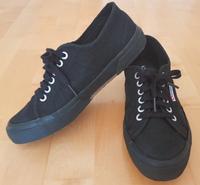 Superga Sneaker schwarz Gr. 40 Bayern - Leinach Vorschau