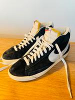 Nike Retro Hightop Sneaker Wildleder schwarz Größe 44 Köln - Marienburg Vorschau