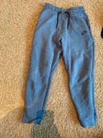 Nike tech fleece Hose. Größe 147-158 Niedersachsen - Oldenburg Vorschau