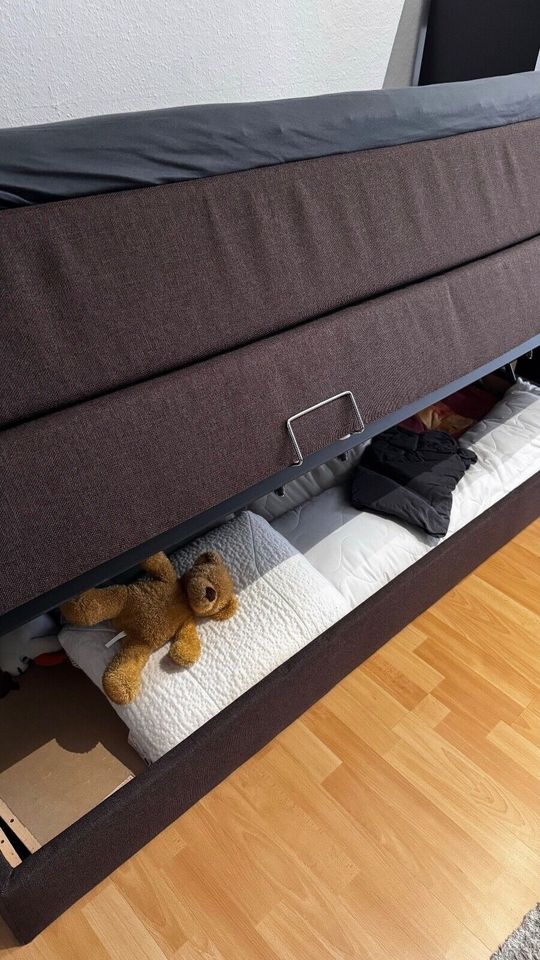 Boxspringbett in braun, sehr gute Qualität, 90 x 200, so gut wie in Berlin