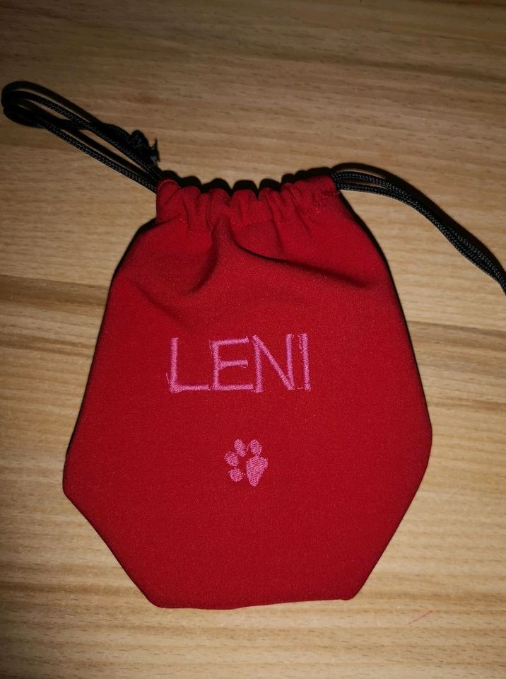 Personalisierte Halsbänder mit Name und Telefonnunmer in Kappeln