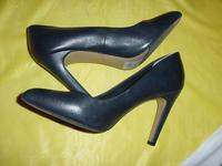 Edle Blaue Esprit High Heels Pumps Stilettos Gr.40 10,5cm w.NEU Bayern - Velburg Vorschau