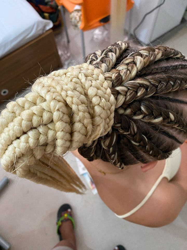 Braids Zöpfe Twist Rastas crochets Braids Cornrows Dutch Boxers in Berlin