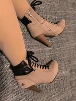 Bullboxer Stiefeletten Beige Leipzig - Leipzig, Zentrum-Ost Vorschau