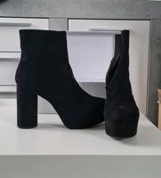 Catwalk Stiefelette Nordrhein-Westfalen - Bottrop Vorschau