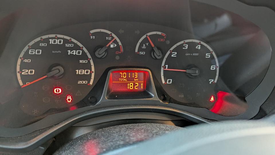 Ford Ka, 2009, 70.000km, Benziner, hat neuen TÜV seit 02/25 in Hamburg
