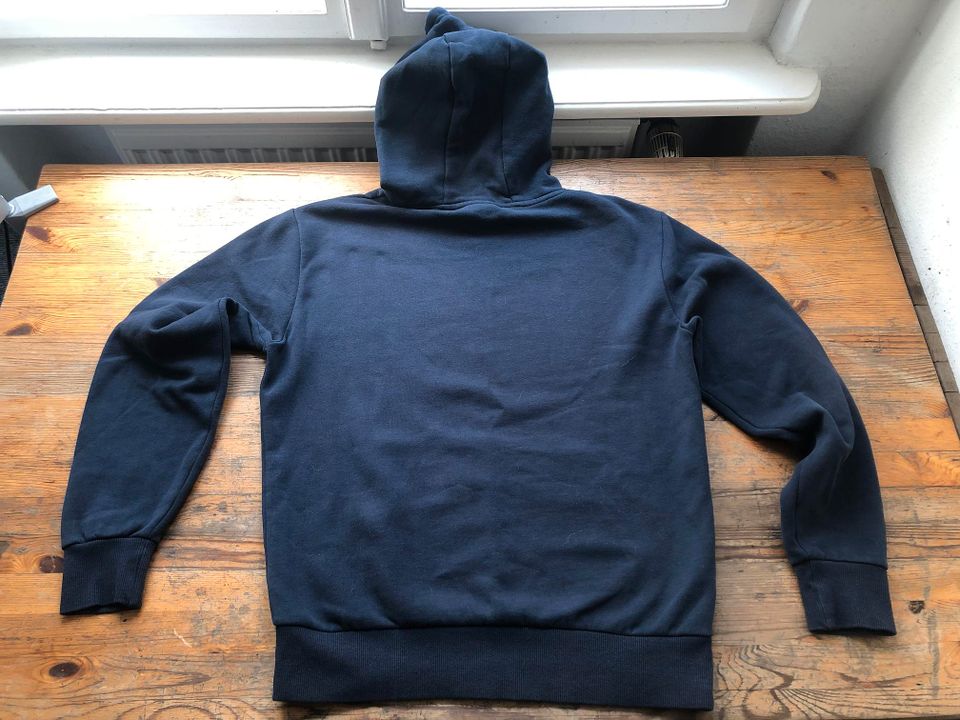 ellesse Kapuzenpullover Hoodie Gr. M in Berlin