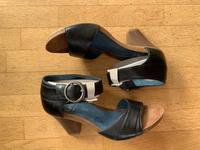 NEU - Klassiche Sandalen mit hohem Absatz von Caprice Schleswig-Holstein - Ahrensburg Vorschau