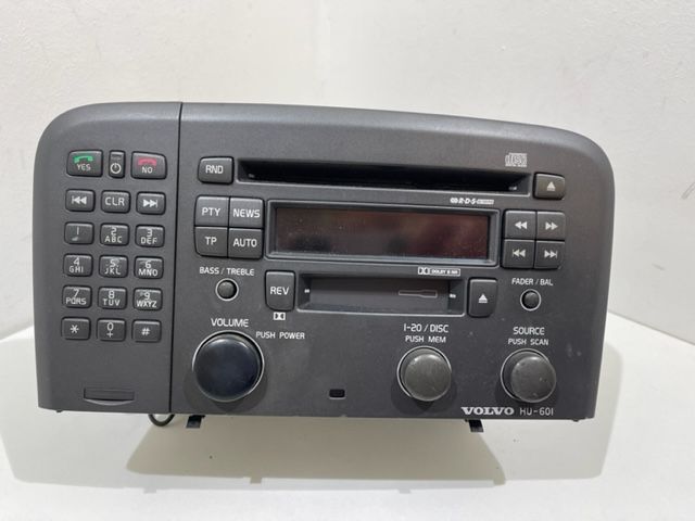 WERKSRADIO ORIGINAL VOLVO V50 8651145-1 Ohne Code ! Radio in Geldern