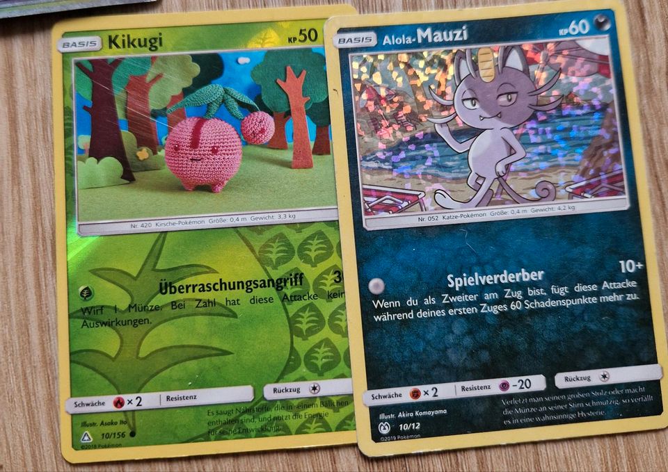 Ca.141 pokemonkarten davon 25 glitzernde in Leutkirch im Allgäu