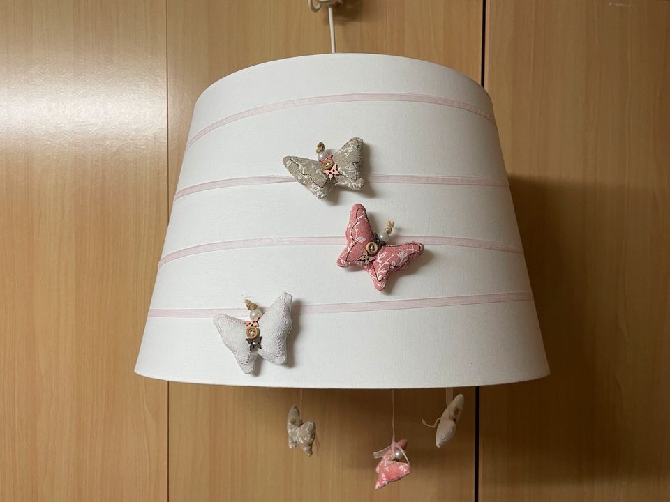 Ikea Lampe, Lampenschirm, Handmade, Schmetterlinge in Garbsen