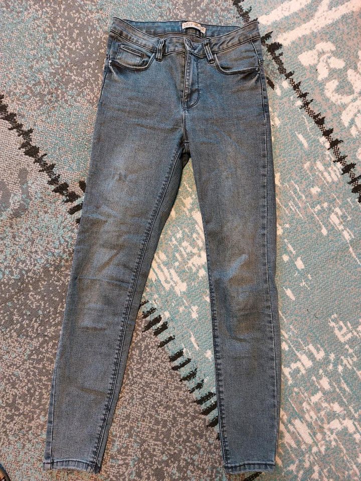 Jeans hose gr. 38 M guter Zustand in Garbsen