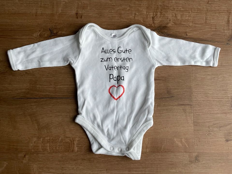 Body 50/56 Alles gute zum Vatertag Papa 0-3M NEU in Tuttlingen