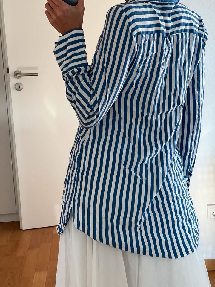 Zara Hemd Bluse blau weiß gestreift in S in Düsseldorf