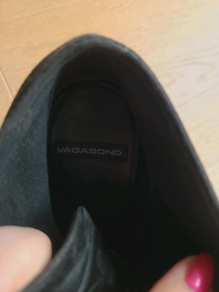 Vagabond Halbschuhe mit Keilabsatz "Florence" in Braunschweig