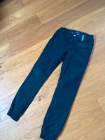 Jungen jogger jeans s.oliver 176 verstellbund schwarz neu Bayern - Kronach Vorschau