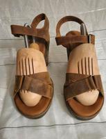 NEUE Timberland Sandalen Leder braun Gr.40 Nordrhein-Westfalen - Eschweiler Vorschau