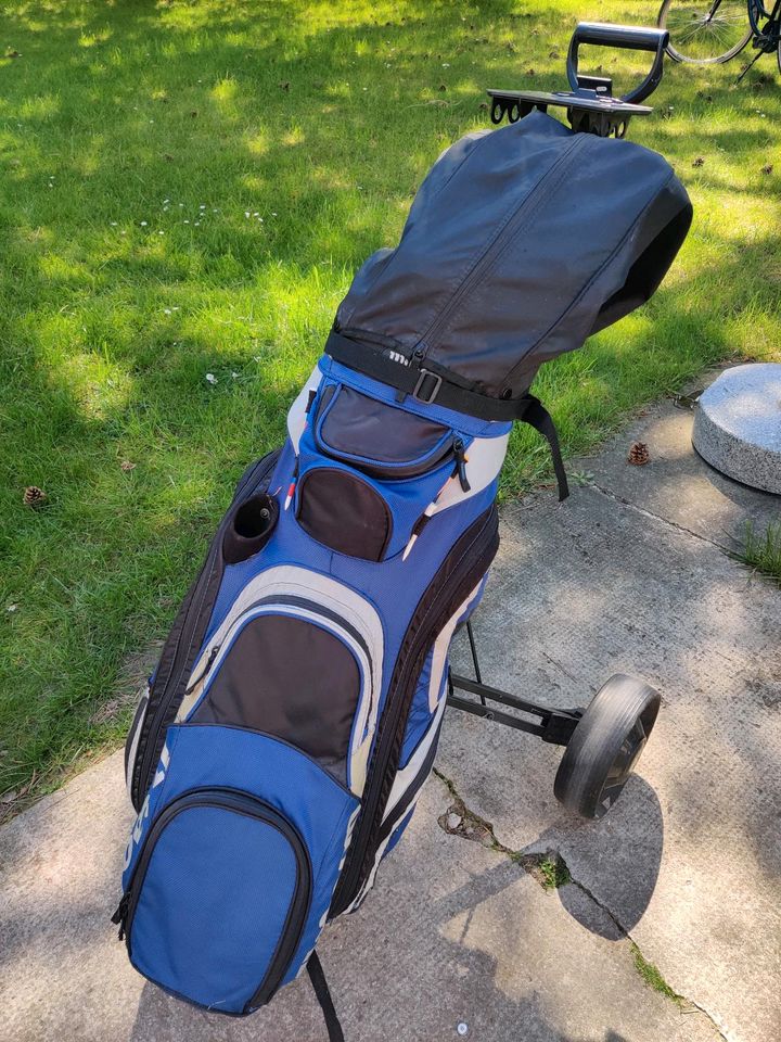 Golfset für Damen, sehr guter Zustand, ideal für Anfänger in Berlin