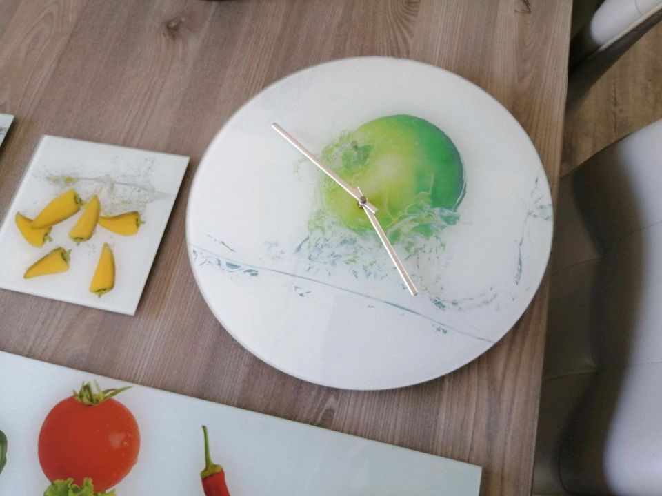 Glasbilder Wandbilder Küche Früchte Uhr in Lehre