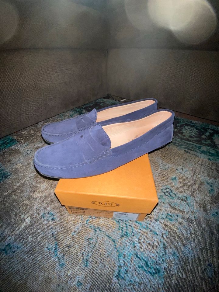 Tod’s Moccassins Loafer 42 dunkelblau marineblau in Süsel