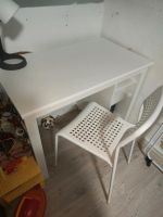 Ikea Brusali Schreibtisch mit Lampe und Stuhl Friedrichshain-Kreuzberg - Friedrichshain Vorschau