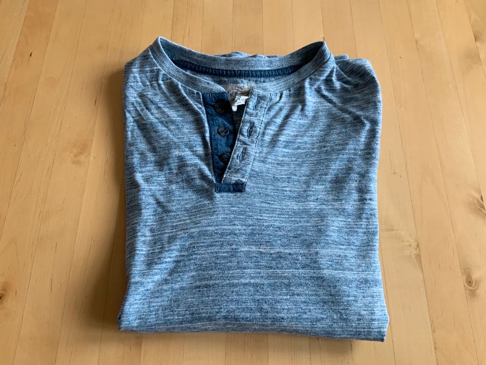 Schickes Langarmshirt H&M 158/164 in Weißenohe