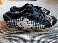 DC Chelsea 42 schwarz weiß kariert Schuhe Sneaker Skateschuhe Nordrhein-Westfalen - Issum Vorschau