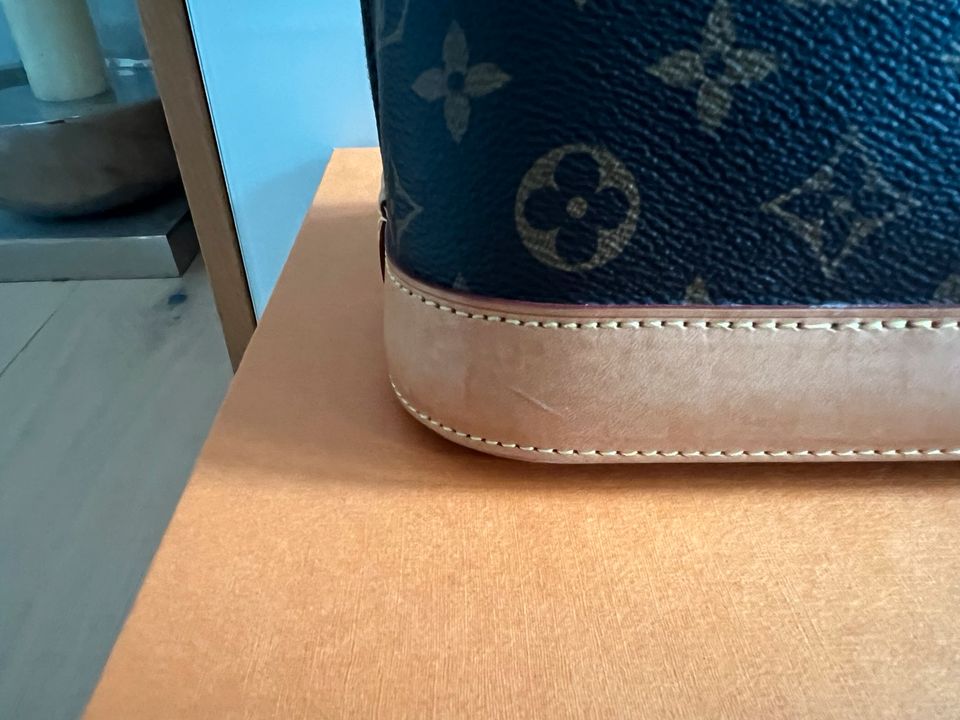 Louis Vuitton Alma PM Tasche, in Monogram Canvas/Leder in Itzehoe