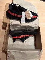 adidas Yeezy Boost Core Black Red 44 2/3 *ungetragen* Nordrhein-Westfalen - Rhede Vorschau