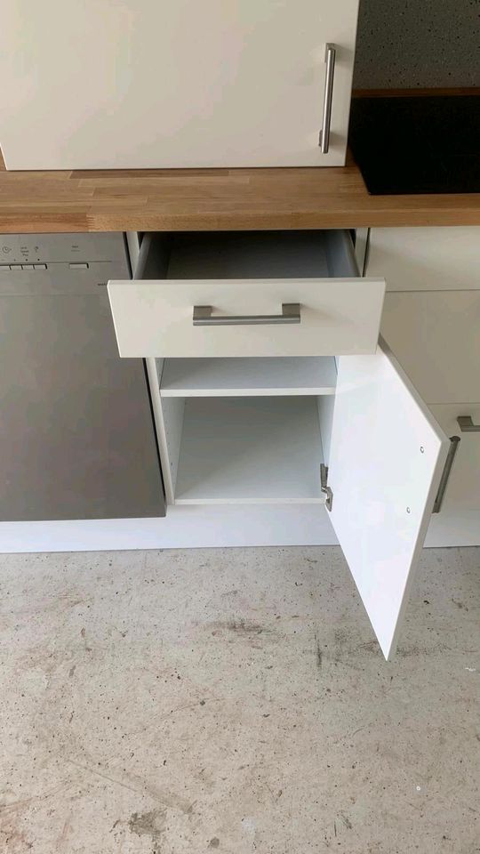IKEA Küche Weiß komplett mit Geräte Softclose System Siemens in Hagen