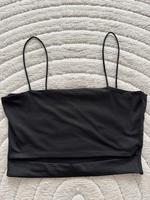 Schwarzes Crop Top mit Cutout  S Hessen - Darmstadt Vorschau