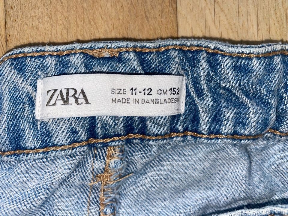 ZARA JEANS 152 WIDE LEG in Dresden