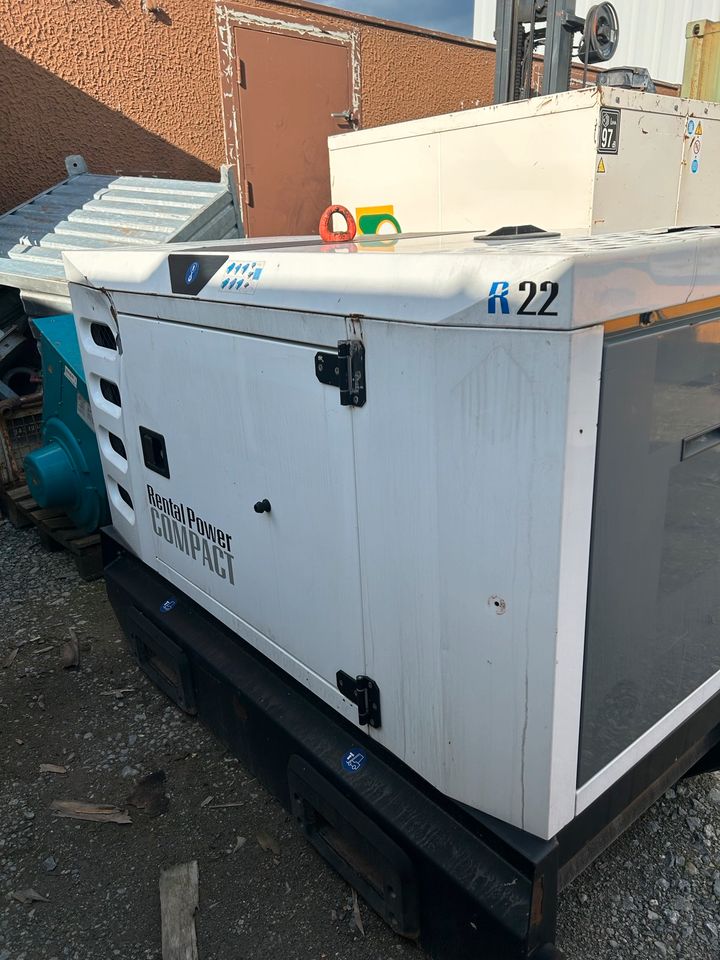 SDMO 22 Kva Stromaggregat BHKW Notstromaggregat in Gundelsheim