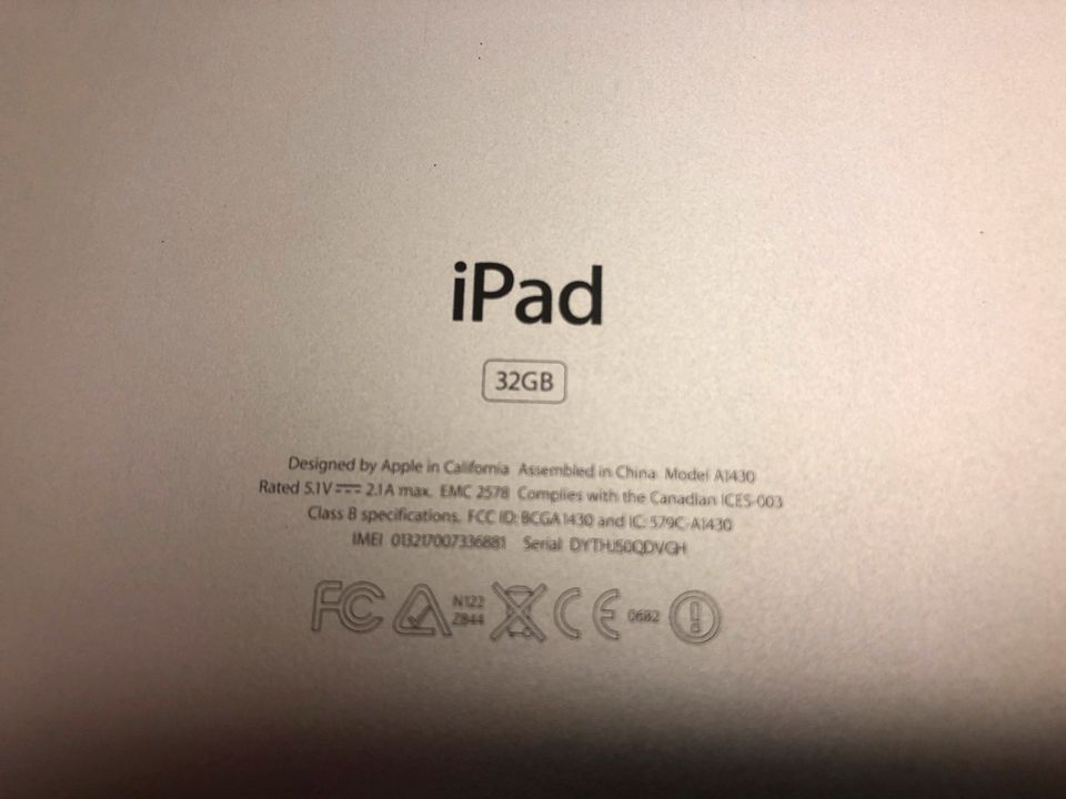 Apple ipad 3. Generation 32 GB WI-FI + Cellular silber in Wiesentheid