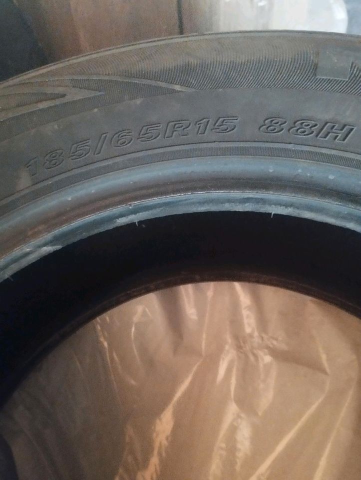 Sommerreifen Nexen 185/65 R15 88H in Haale