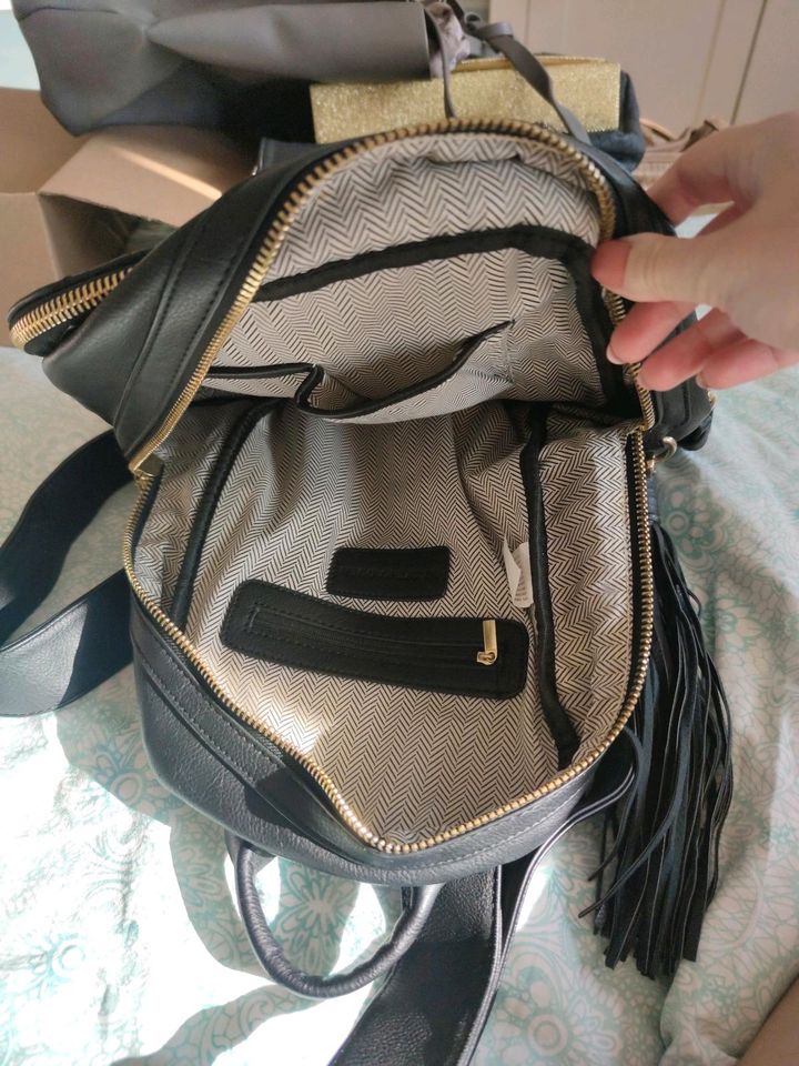 Steve Madden Rucksack schwarz gold in Nordrhein-Westfalen - Langenfeld |  eBay Kleinanzeigen ist jetzt Kleinanzeigen