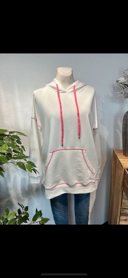 Hoodie in weiss mit pinker Stickerei made in Italy neu in Essen