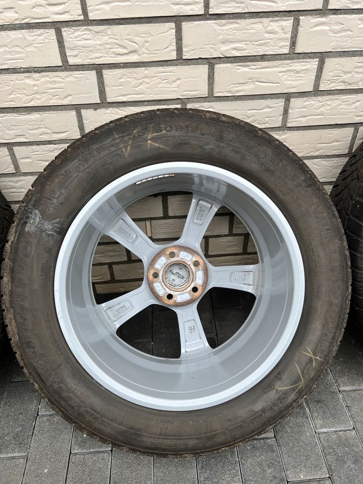 Winterreifen Volvo XC90 235/60 R18 107H in Verl