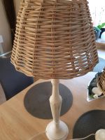 Lampe mit Rattanschirm Niedersachsen - Bardowick Vorschau