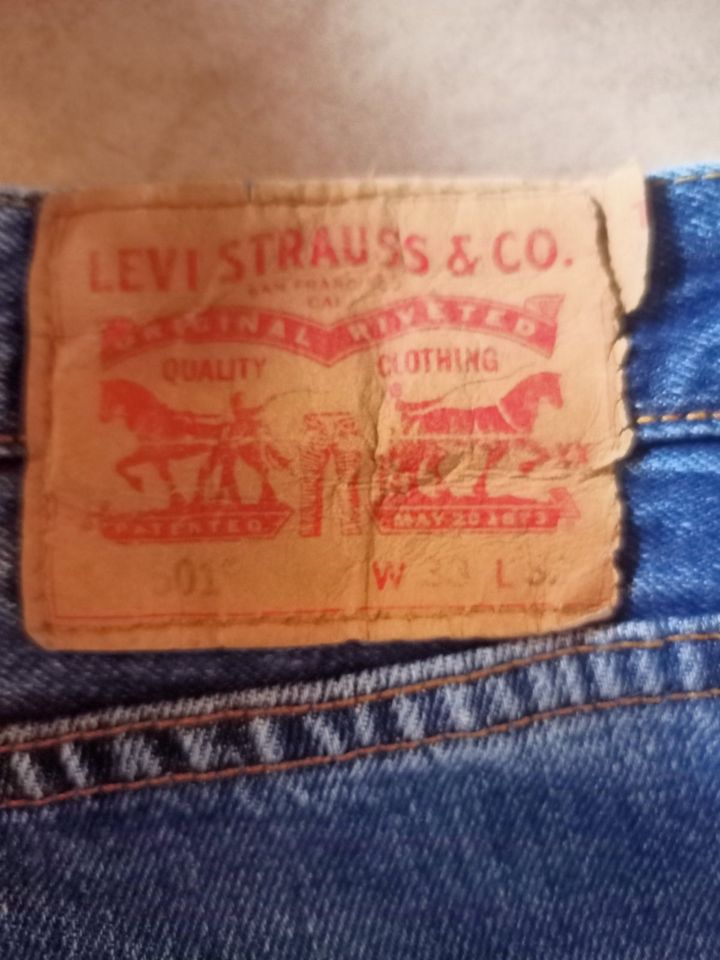 Levi's Herren Jeans 501 W33 L32 in Wadern