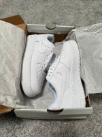 Nike AF1 One Neu New Gr. 39 Air Force 1 AF1 Schuhe Sneaker Hessen - Bad Soden am Taunus Vorschau