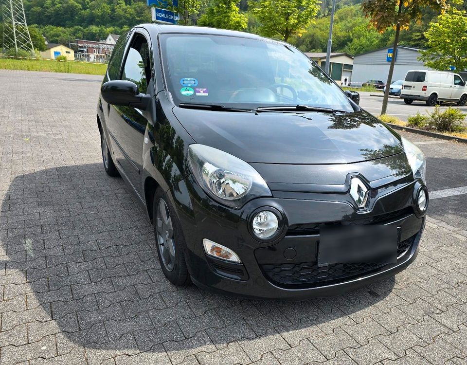 Renault Twingo II (08.2013, mehr als 126.179 km) in Bad Ems