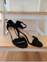 Damen 5th Avenue Sandalen High Heels schwarz Größe 39 Nordrhein-Westfalen - Bergkamen Vorschau