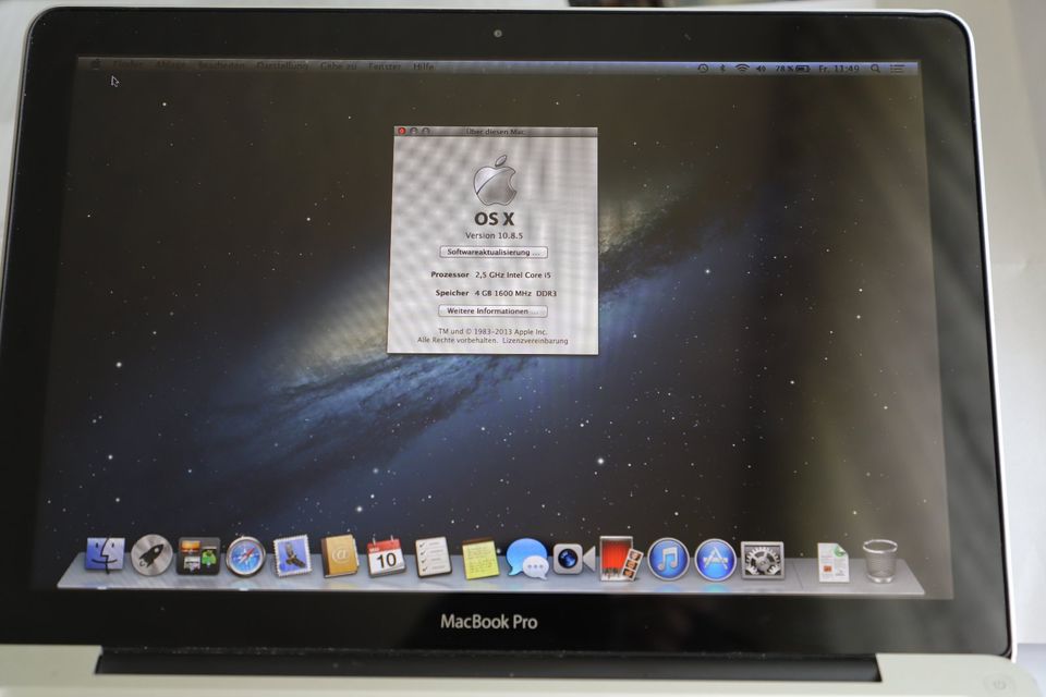 Apple Macbook Pro 13" 2012 Intel i5 4GB RAM 500GB. Läuft. in Dortmund