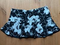 Unikat Handmade Mini Rock schwarz weiß mit Blumen Gr 36 / 38 Baden-Württemberg - Leonberg Vorschau