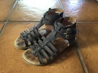 Sandalen Mädchen Leder blau Römersandalen Größe 33 Niedersachsen - Laatzen Vorschau